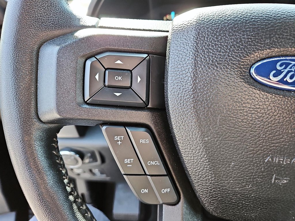 2018  F-150 XLT in Kingston, Ontario - 14 - w1024h768px