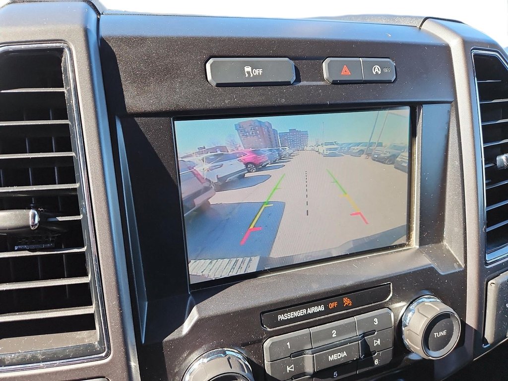 2019  F-150 XLT in Kingston, Ontario - 21 - w1024h768px