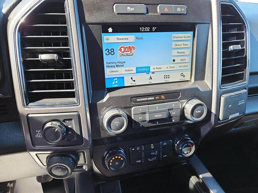2019  F-150 XLT in Kingston, Ontario - 19 - w1024h768px