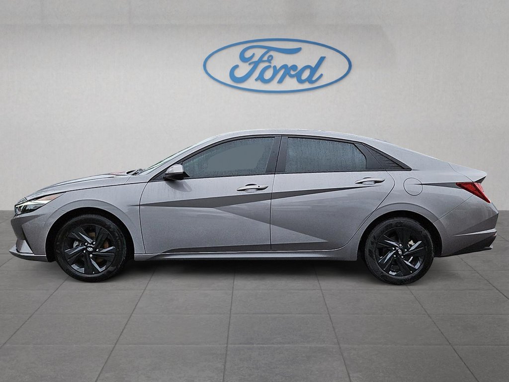 2023  Elantra Preferred in Kingston, Ontario - 8 - w1024h768px