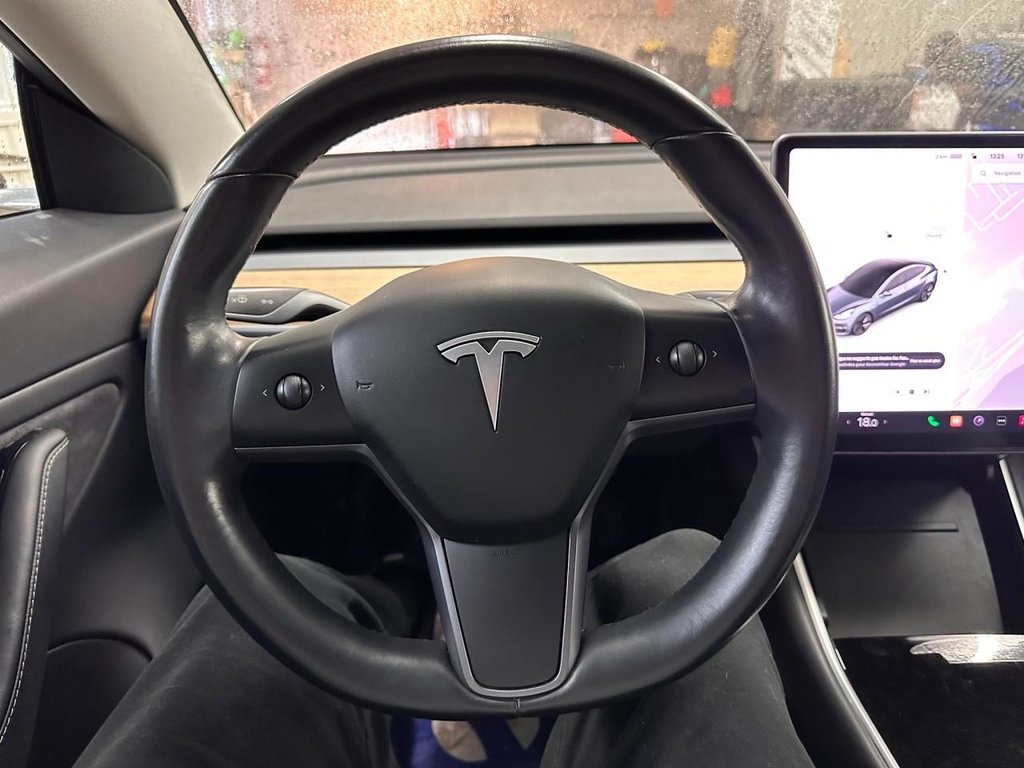 Tesla MODEL 3  2018 à Boischatel, Québec - 8 - w1024h768px