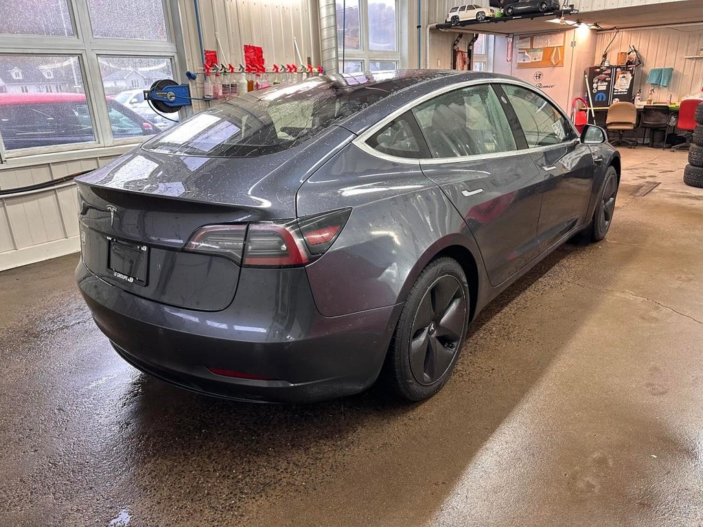 Tesla MODEL 3  2018 à Boischatel, Québec - 2 - w1024h768px