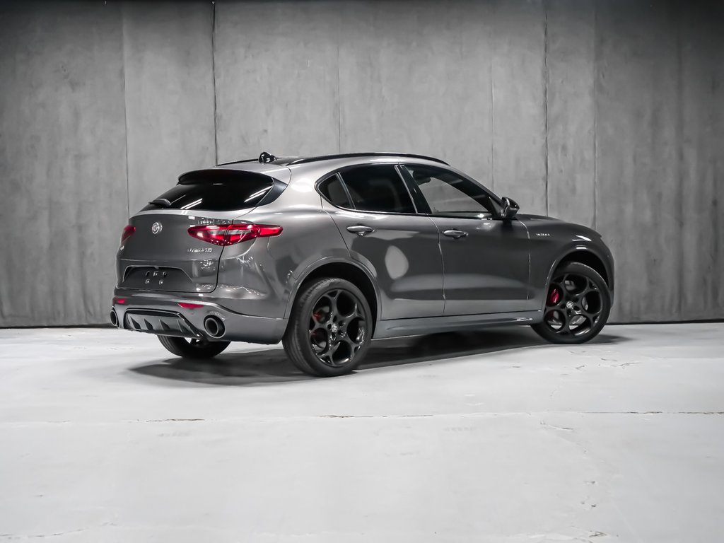 2023 Alfa Romeo Stelvio VELOCE-4