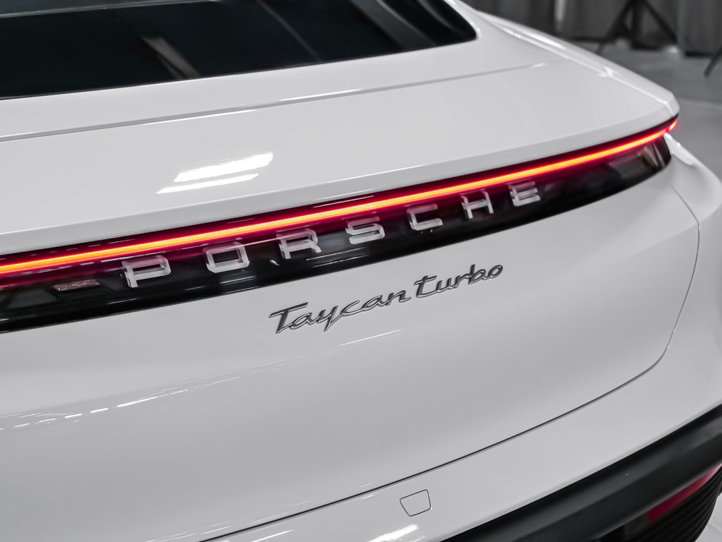 2020 Porsche Taycan TURBO-6