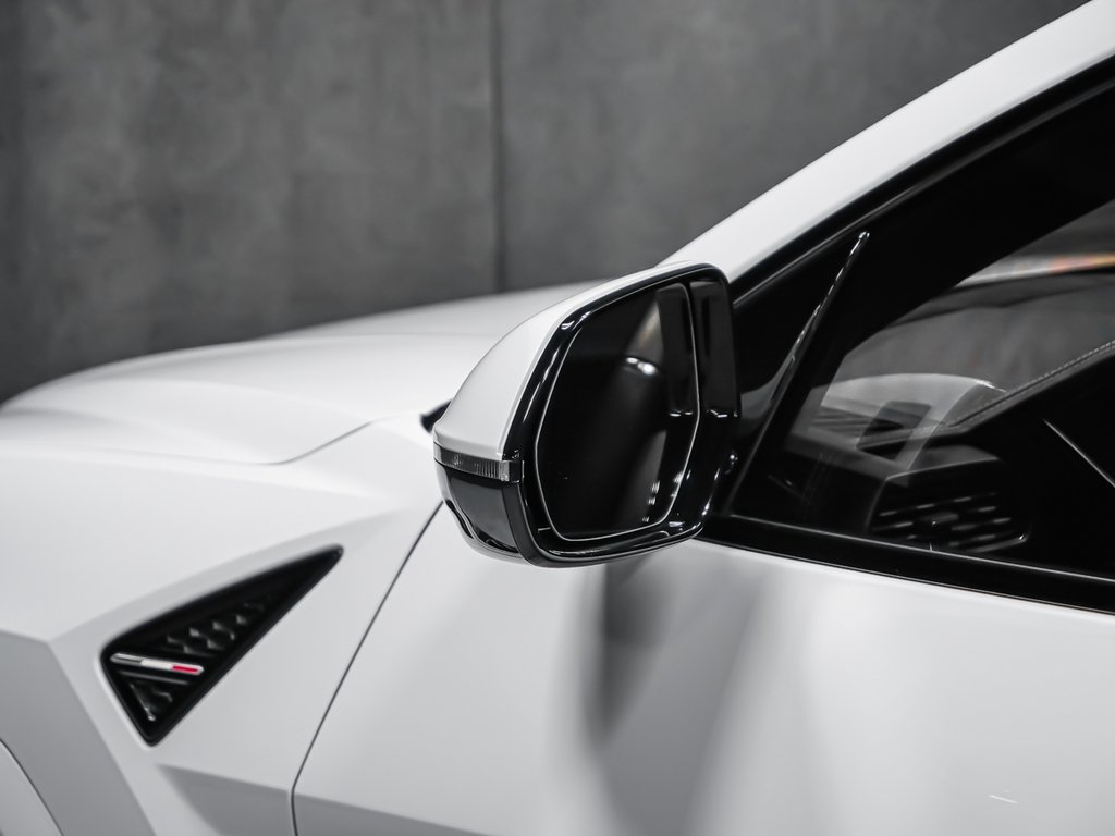 Lamborghini Urus  2022-4