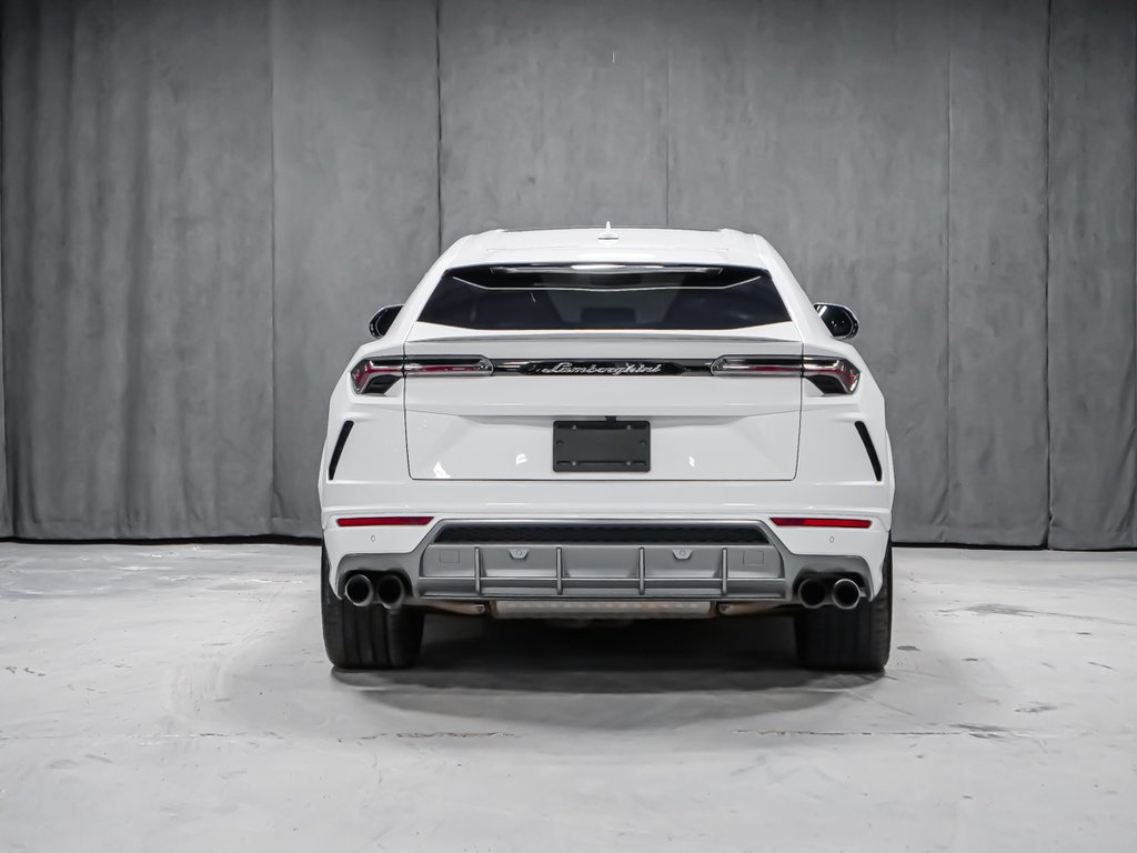Lamborghini Urus  2022-5