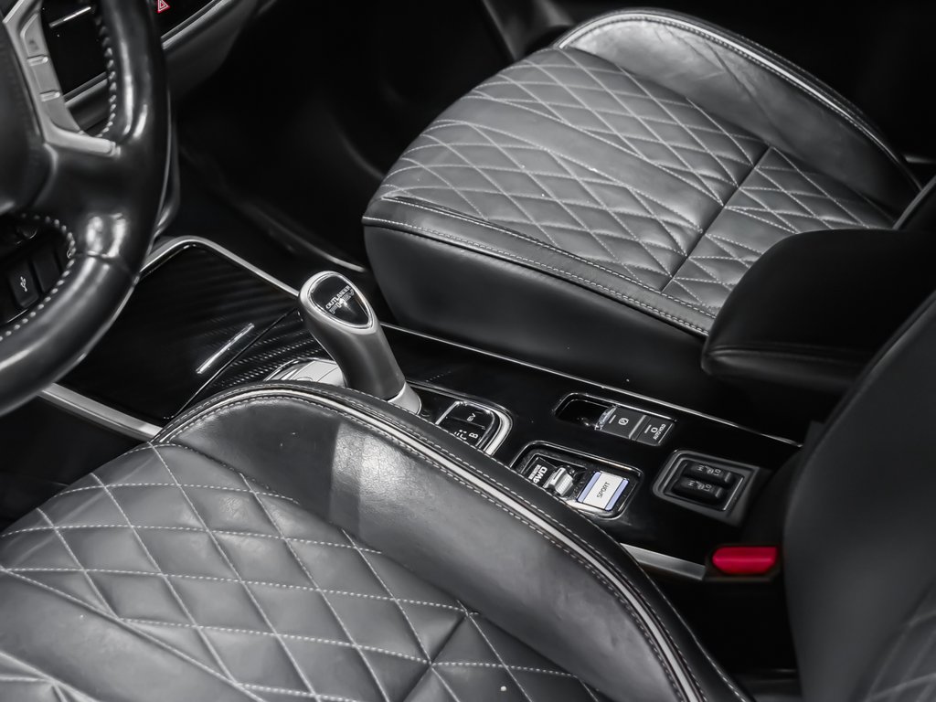 2022 Mitsubishi OUTLANDER PHEV GT-7