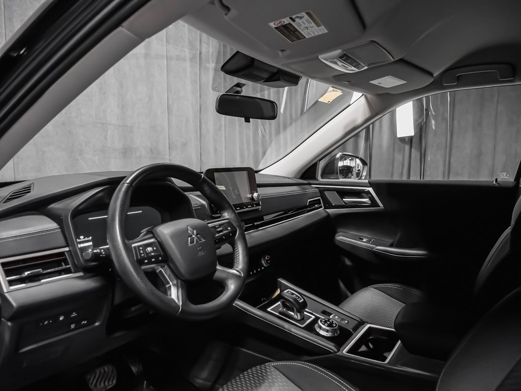 2025 Mitsubishi Outlander Plug-In Hybrid ES AWD APPLE CAR PLAY HEADLIGHT WASHER-6