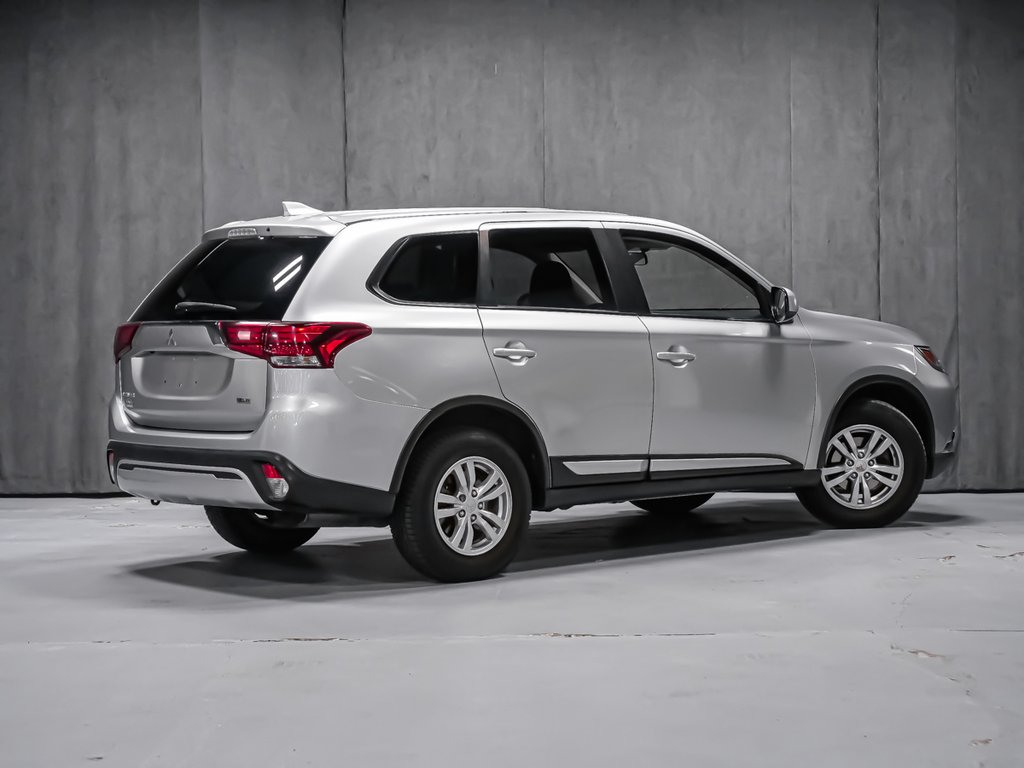 2020 Mitsubishi Outlander-2