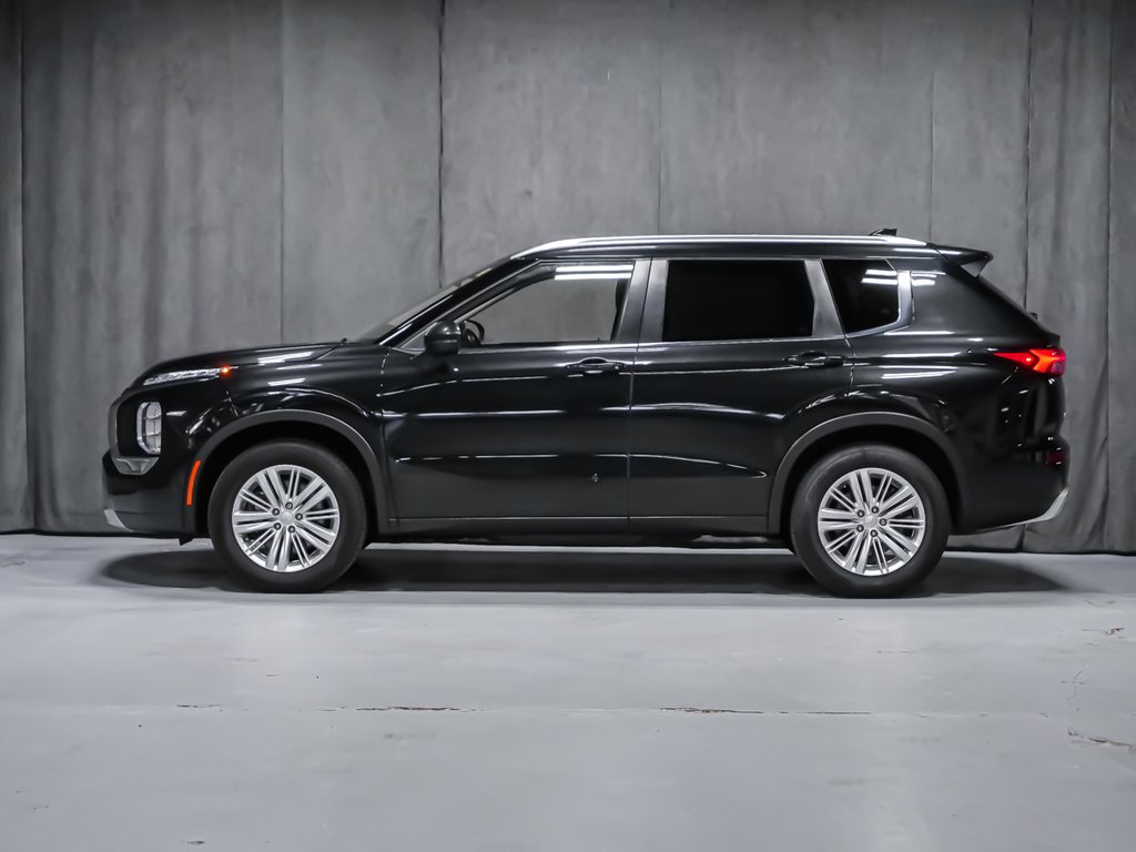 2022 Mitsubishi Outlander SE-2