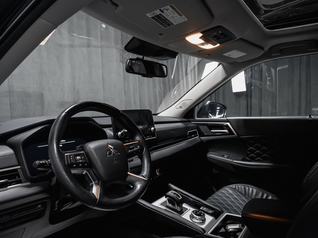 2022 Mitsubishi Outlander GT-3