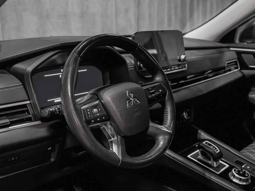 Mitsubishi Outlander SEL 2023-7