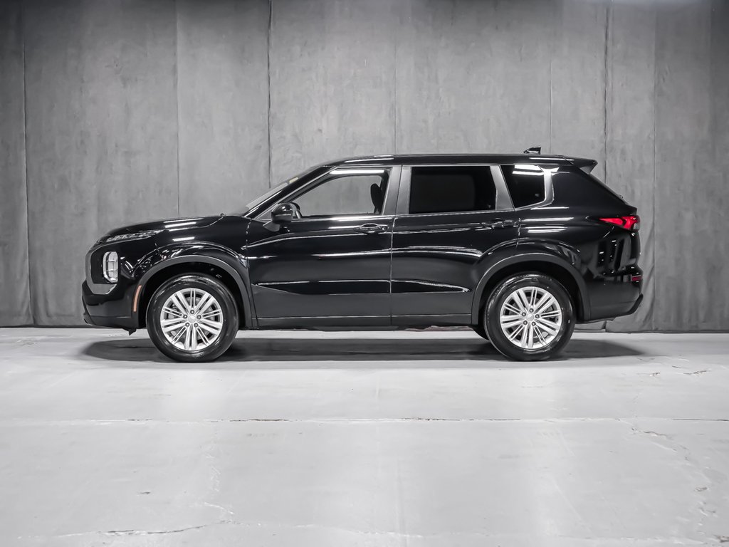 2024 Mitsubishi Outlander ES-4