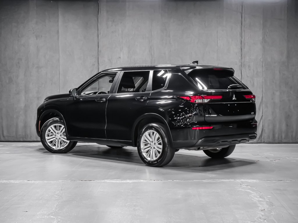 2024 Mitsubishi Outlander ES-3