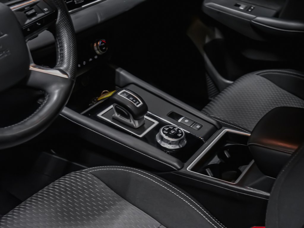 2024 Mitsubishi Outlander SE-7