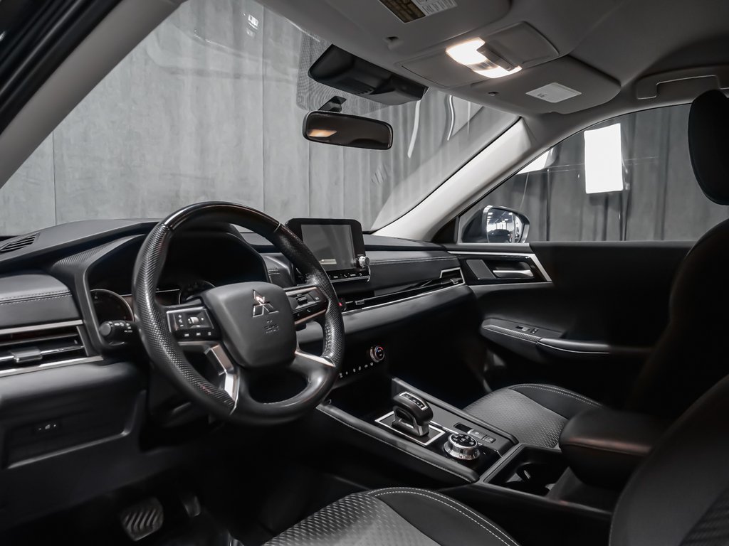 Mitsubishi Outlander ES 2024-4