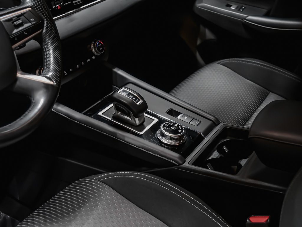 Mitsubishi Outlander ES 2024-5