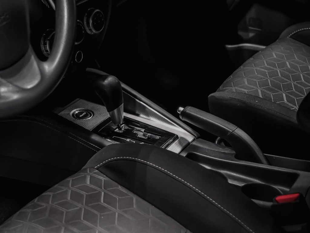 Mitsubishi RVR ES 2021-7