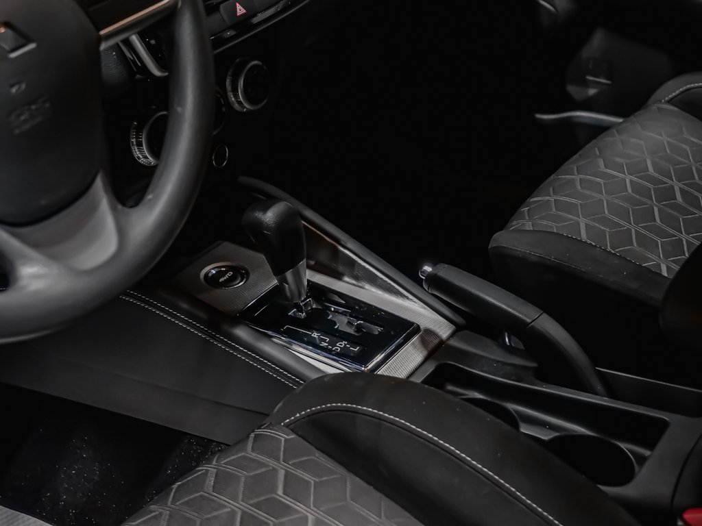 Mitsubishi RVR ES 2024-6