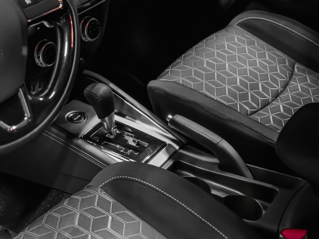 Mitsubishi RVR SE AWC 2024-7