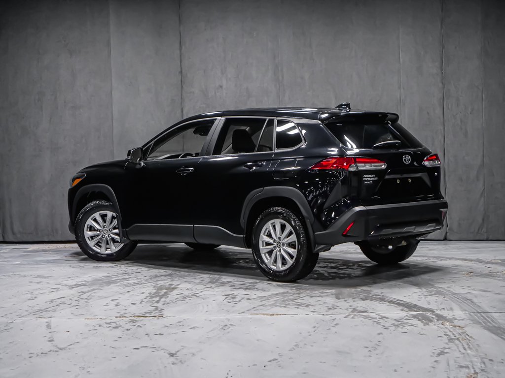 Toyota Corolla Cross LE 2023-3