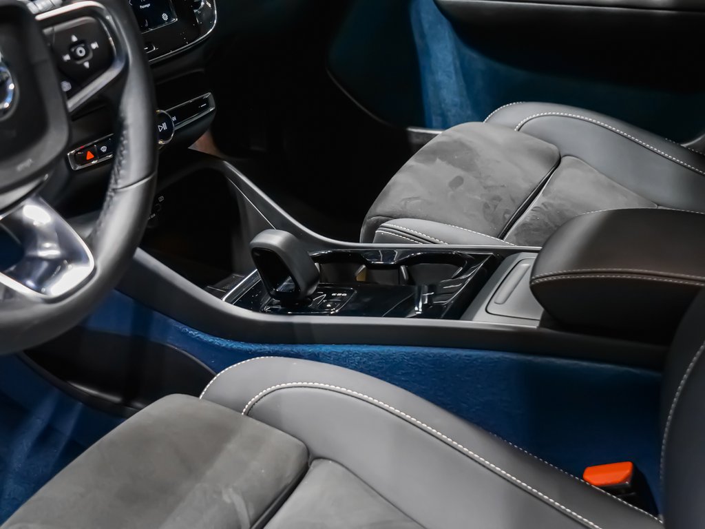 Volvo C40 Recharge Pure Electric Ultimate Twin Motor Electric 2023-7