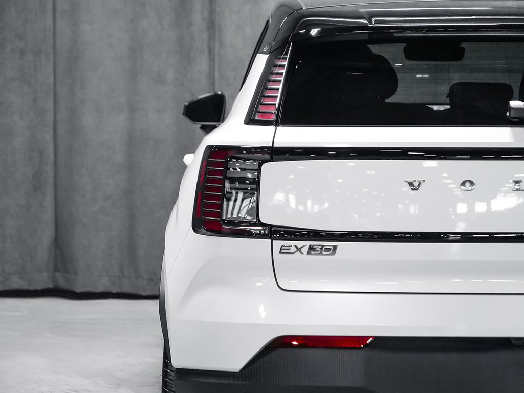 Volvo EX30 TWIN Ultra 2026-7