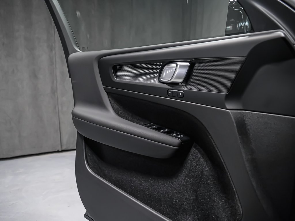 2026 Volvo EX40 Twin Motor, Plus-7