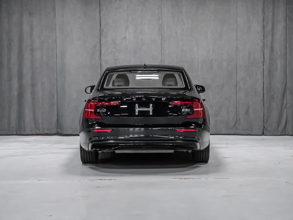 2024 Volvo S60 B5 PLUS DARK CLIMATE-5