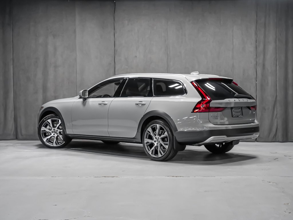 2026 Volvo V90 Cross Country Ultra-3