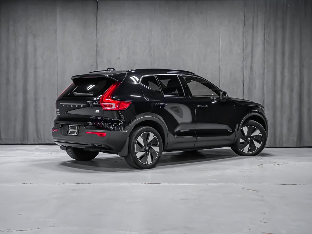 2024 Volvo XC40 Recharge Pure Electric PLUS-2