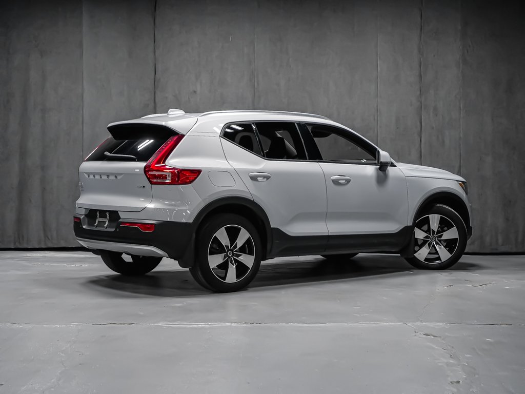 2022 Volvo XC40 T4 MOMENTUM-4