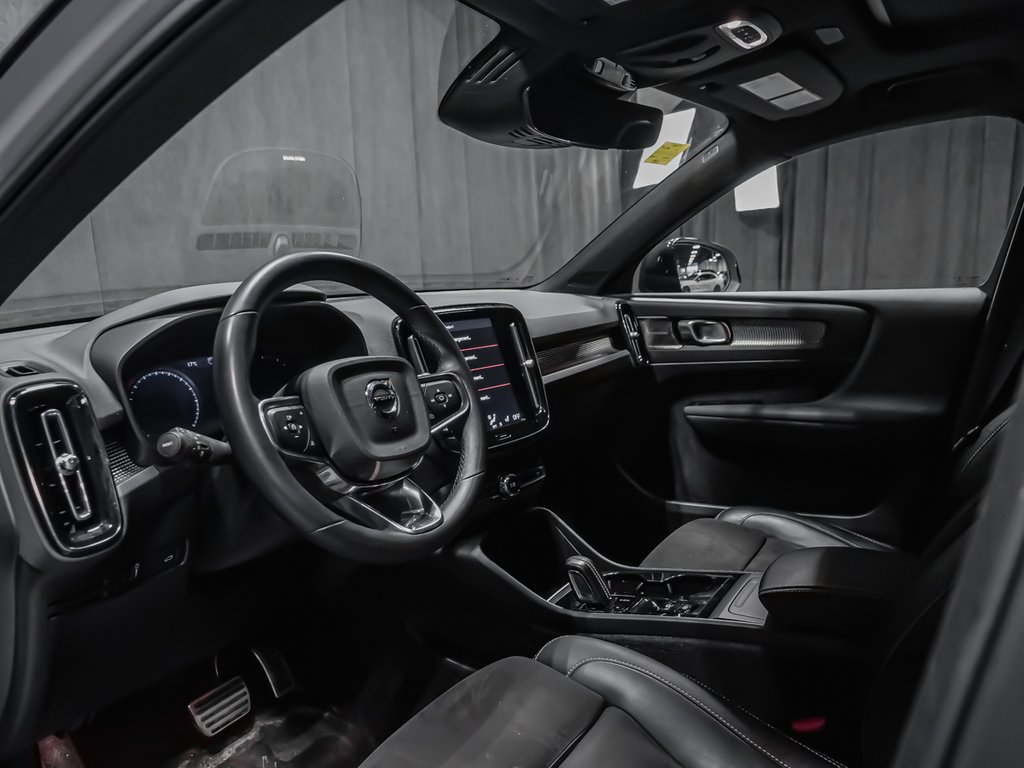 2022 Volvo XC40 T5 R-DESIGN CLIMATE HARMAN-6