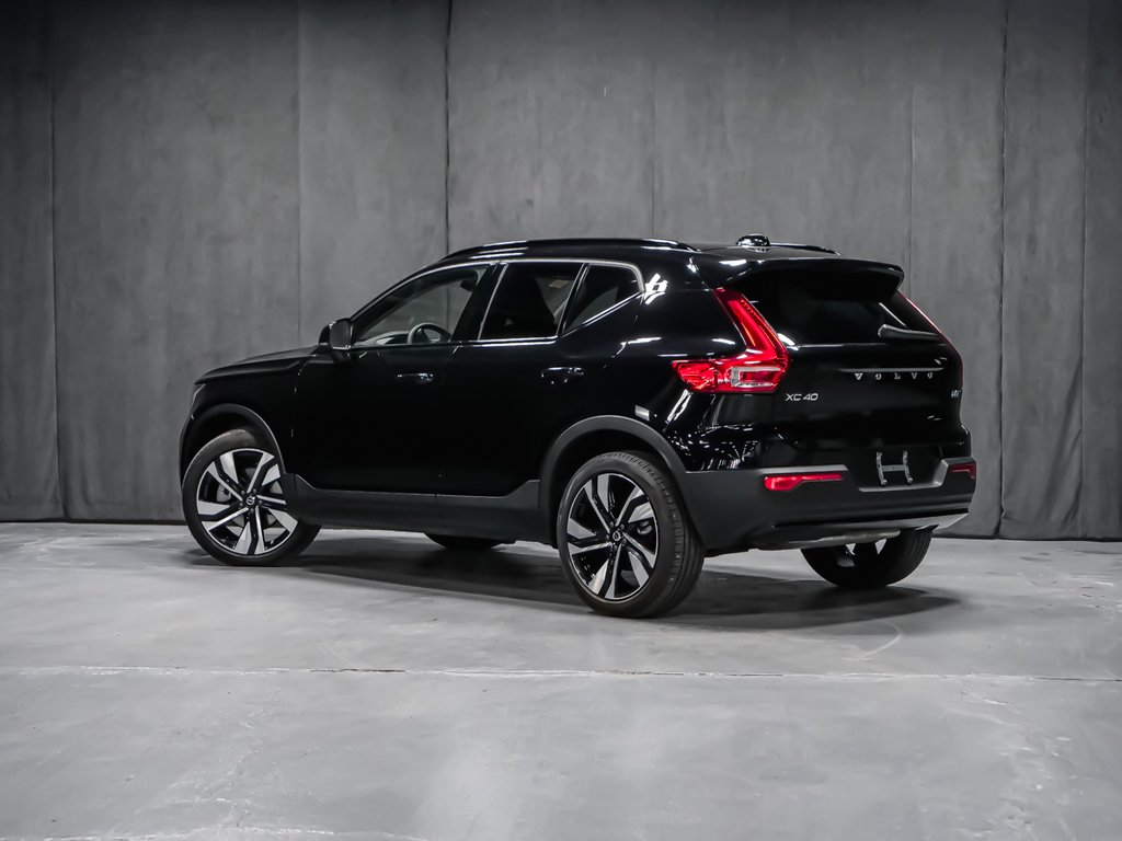 2025 Volvo XC40 B5 PLUS DARK CLIMATE-4