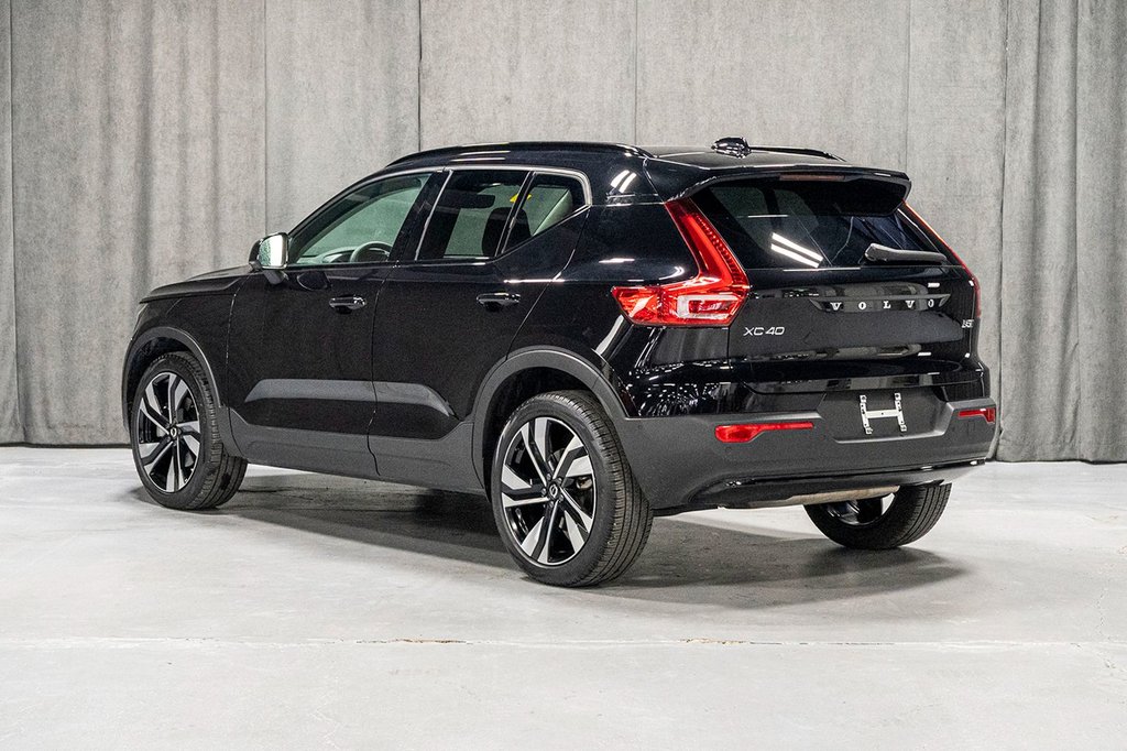 2025 Volvo XC40 B5 PLUS DARK CLIMATE-4