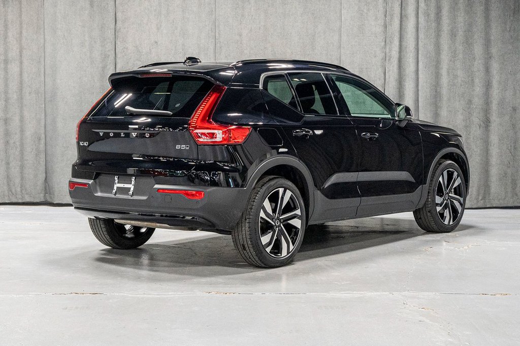 2025 Volvo XC40 B5 PLUS DARK CLIMATE-6