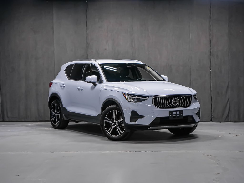 2025 Volvo XC40 B5 CORE BRIGHT CLIMATE-1