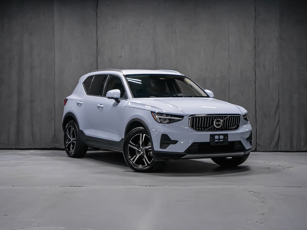 2025 Volvo XC40 B5 CORE BRIGHT CLIMATE-1