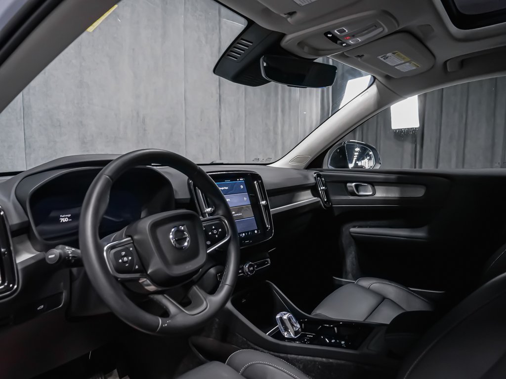2025 Volvo XC40 B5 PLUS CLIMATE-6