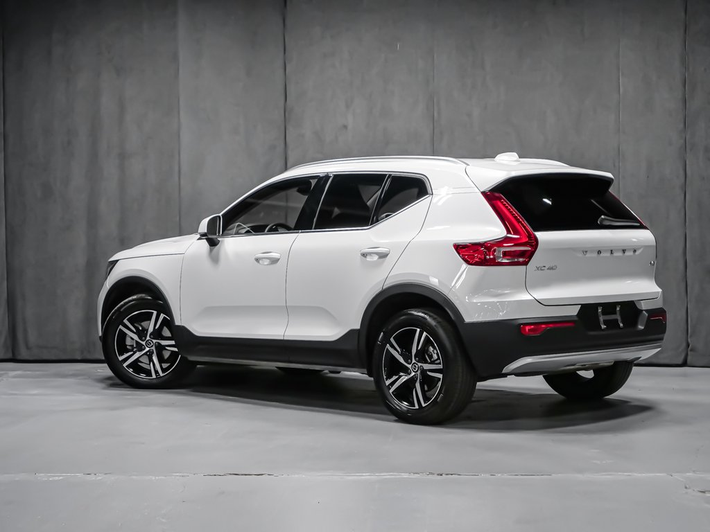 2025 Volvo XC40 B5 CORE BRIGHT CLIMATE-4