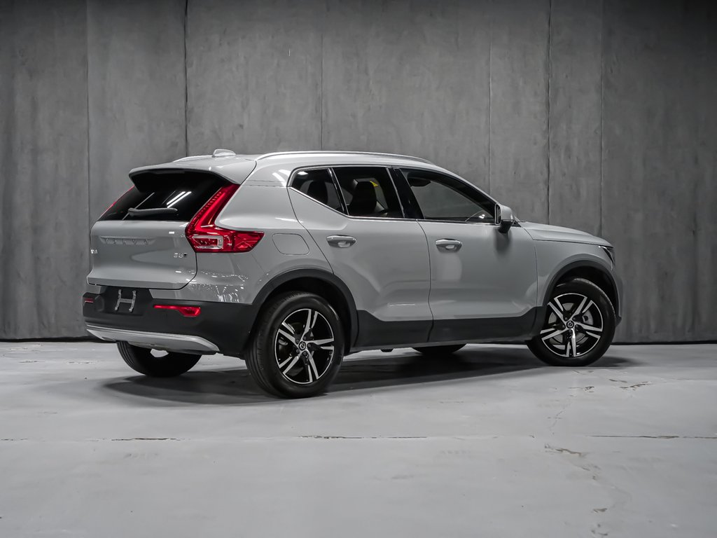 2025 Volvo XC40 B5 CORE BRIGHT CLIMATE-4