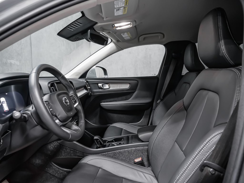 2025 Volvo XC40 B5 CORE BRIGHT CLIMATE-6