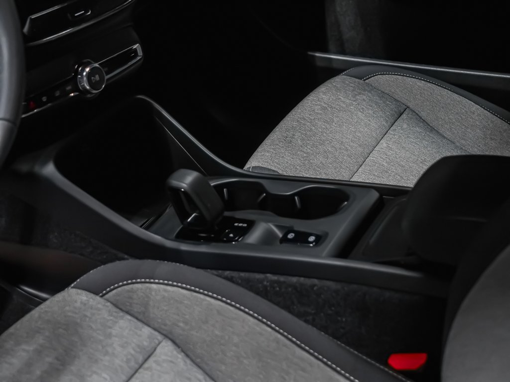 Volvo XC40 B5 CORE BRIGHT 2025-7