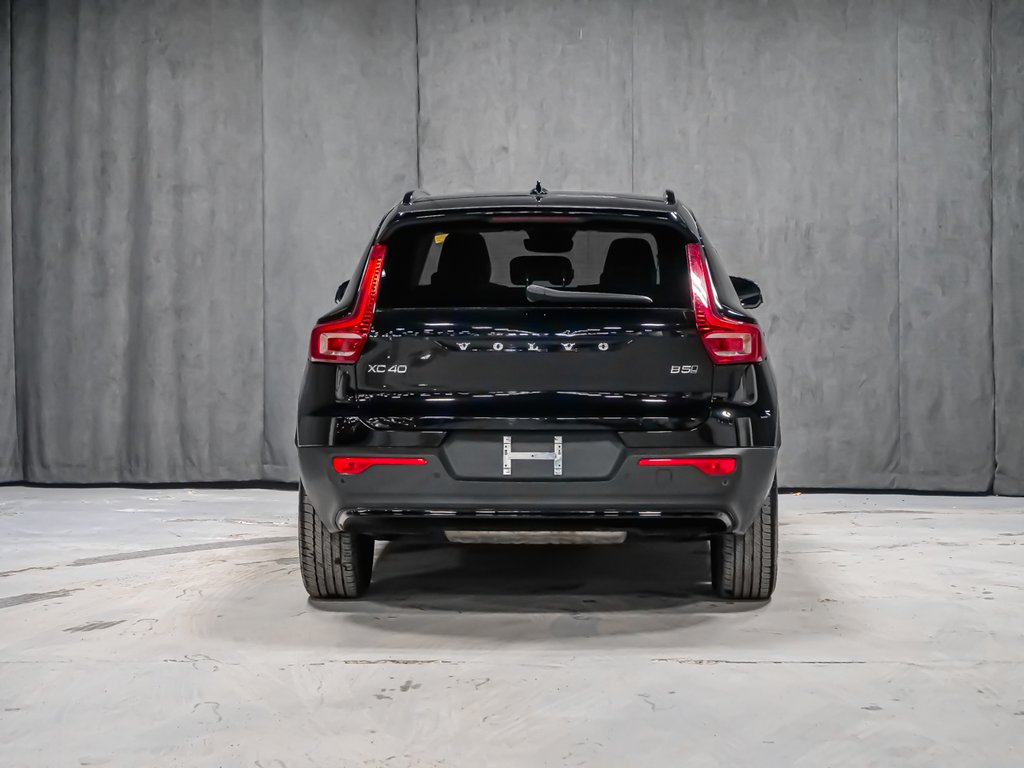 2025 Volvo XC40 B5 PLUS DARK CLIMATE-7