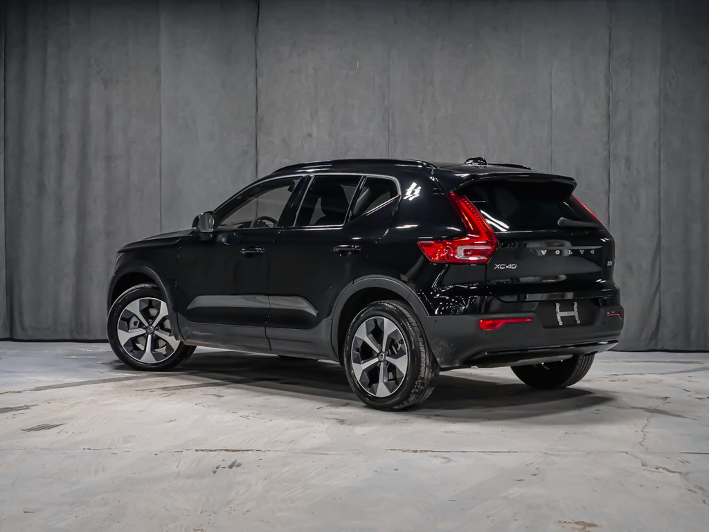 2025 Volvo XC40 B5 PLUS DARK CLIMATE-4