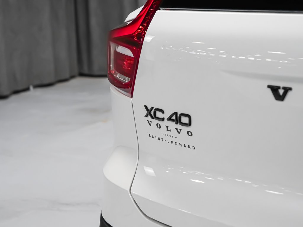 Volvo XC40 Ultra Black Edition 2026-6
