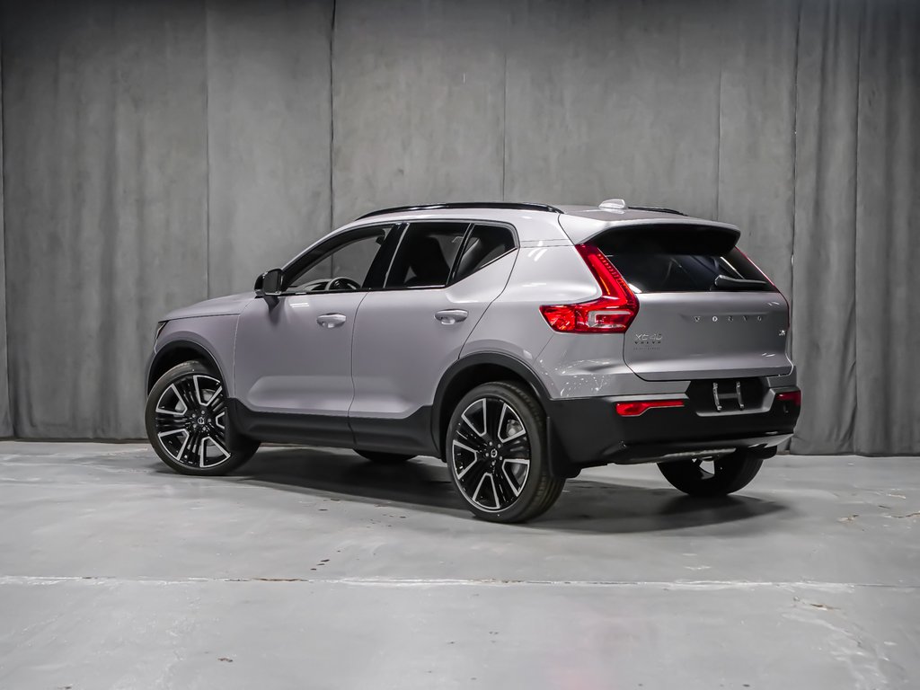 2026 Volvo XC40 Plus (Dark Theme)-3
