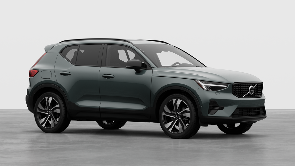 Volvo XC40 Plus (Dark Theme) 2026-2