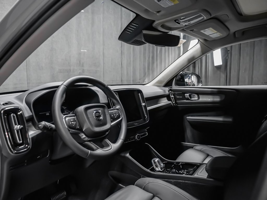 Volvo XC40 Ultra (Dark Theme) 2026-6