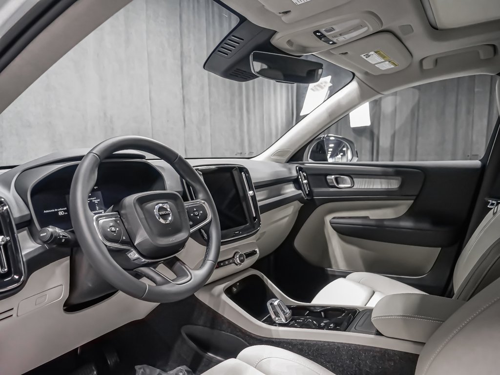 2026 Volvo XC40 Plus (Dark Theme)-6